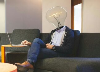 Jak wypełnić poduchy na kanapie?