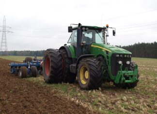 Jaki traktor do koszenia trawy? Jaki traktor do koszenia trawy?