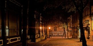 Czy lampy solarne chować na zimę?