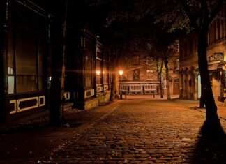 Czy lampy solarne chować na zimę? Czy lampy solarne chować na zimę?