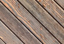 Czy trzeba mocować legary?